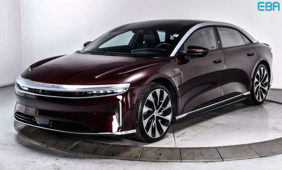 2023 Lucid Air Touring - Image 2