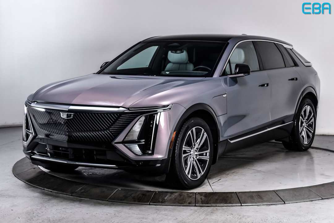 2024 Cadillac Lyriq Luxury - Image 2