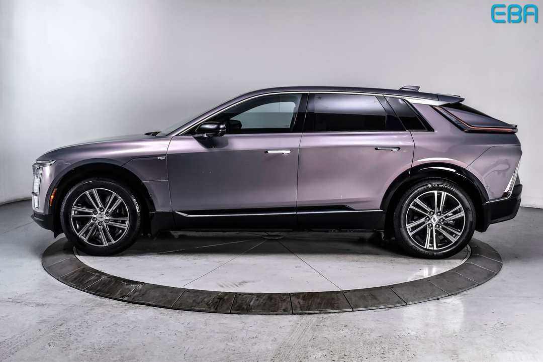 2024 Cadillac Lyriq Luxury - Image 3