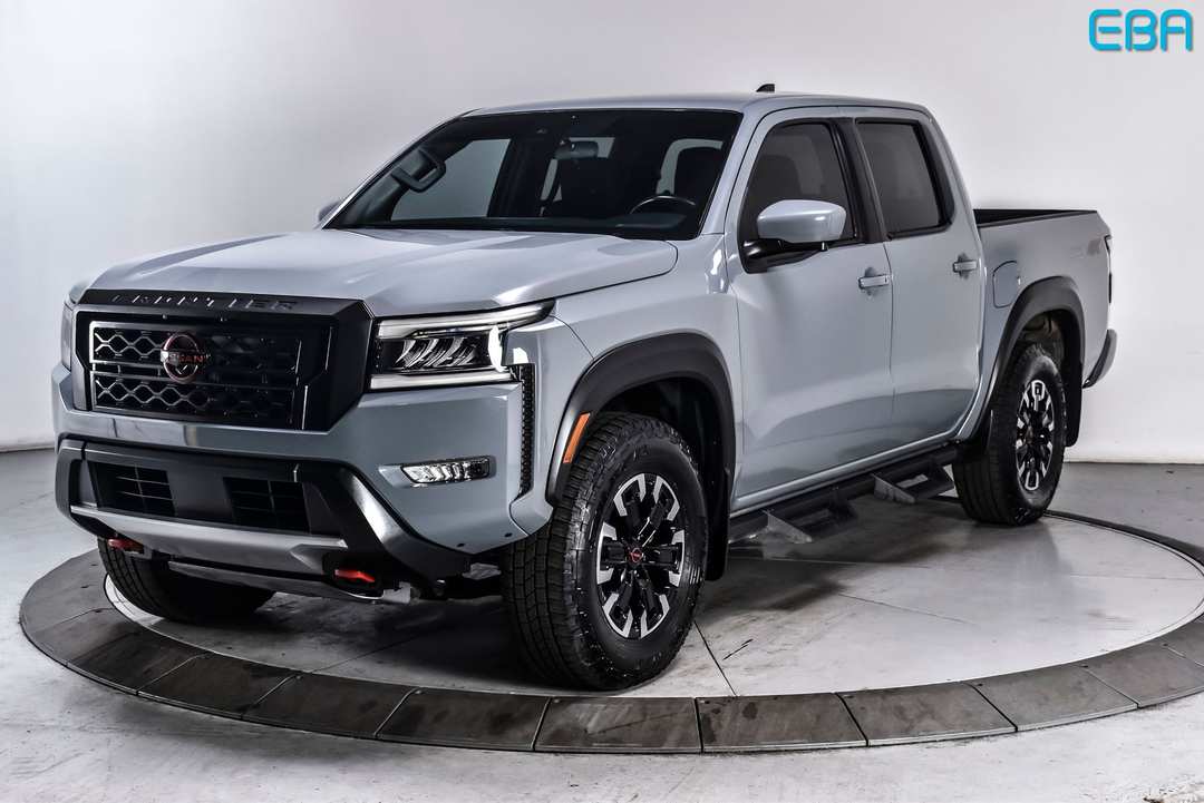 2023 Nissan Frontier PRO4X - Image 2