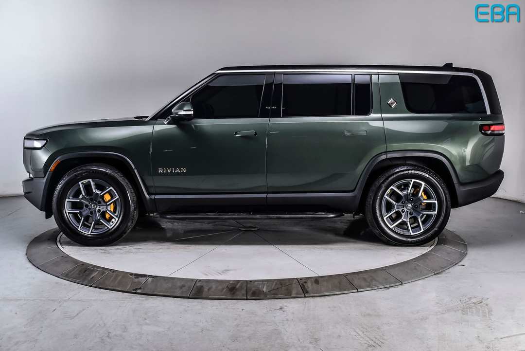 2023 Rivian R1S Adventure - Image 3