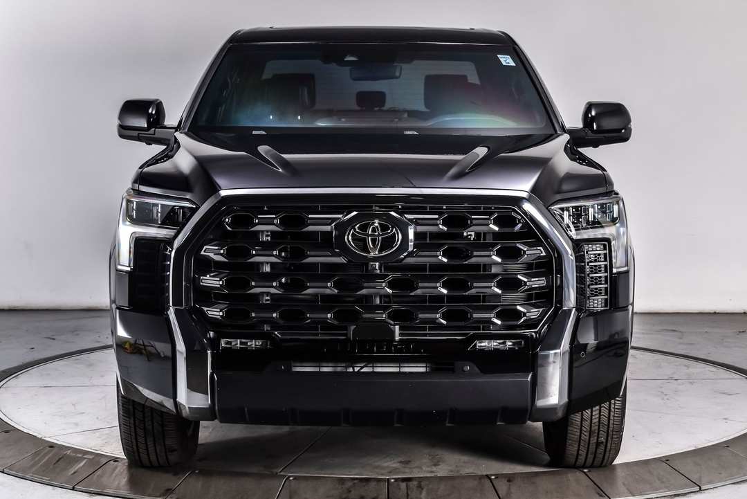 2024 Toyota Tundra Platinum - Image 2