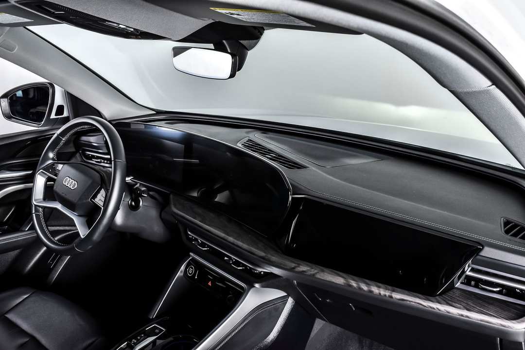 2025 Audi Q5 Premium - Photo 25