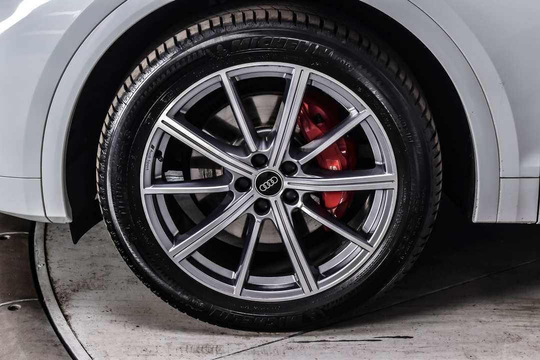 2023 Audi SQ5 Premium Plus - Photo 9