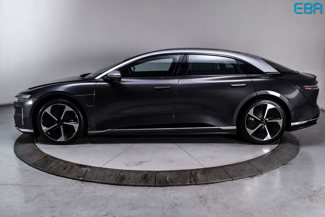 2023 Lucid Air Grand Touring - Image 3