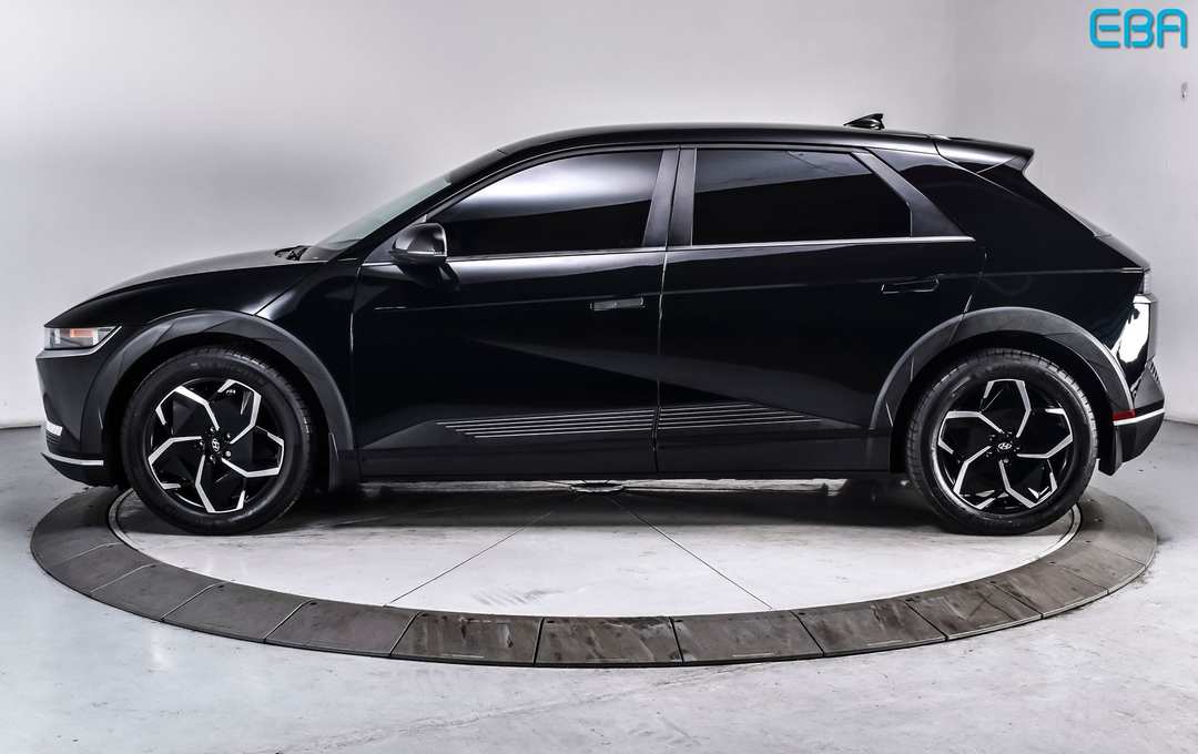 2024 Hyundai Ioniq 5 SEL - Image 3