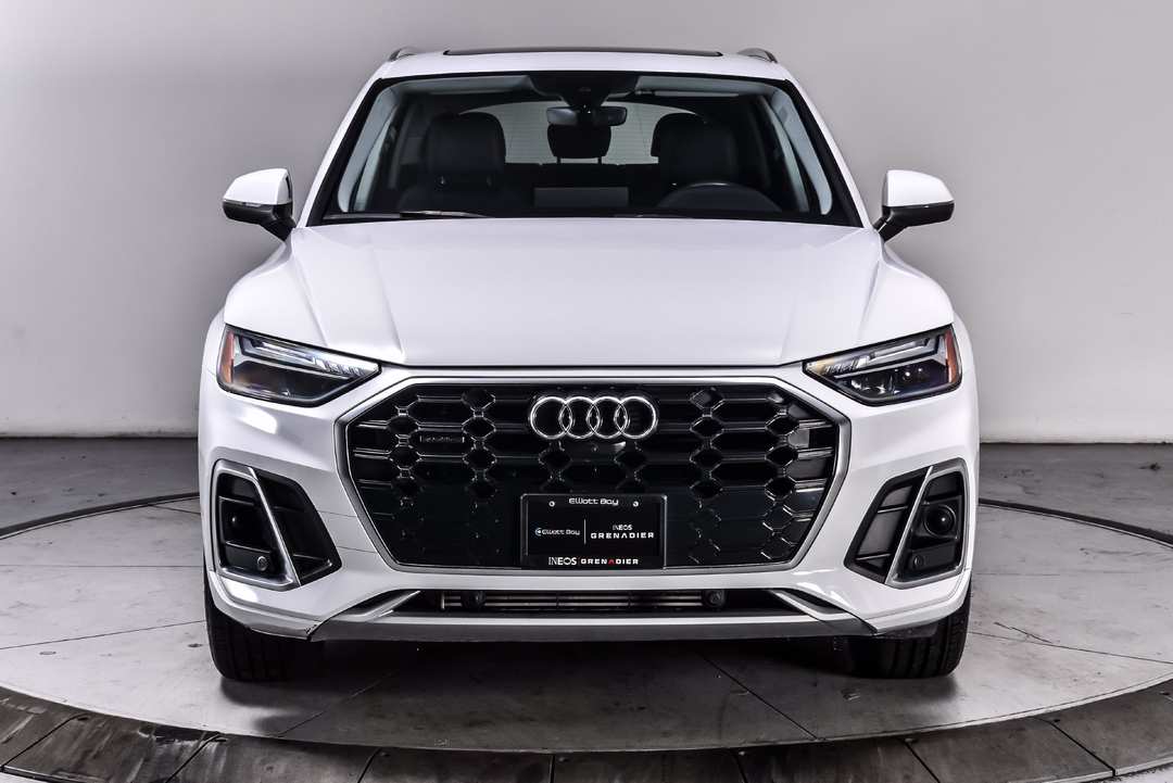 2024 Audi Q5 45 S line Premium - Image 2