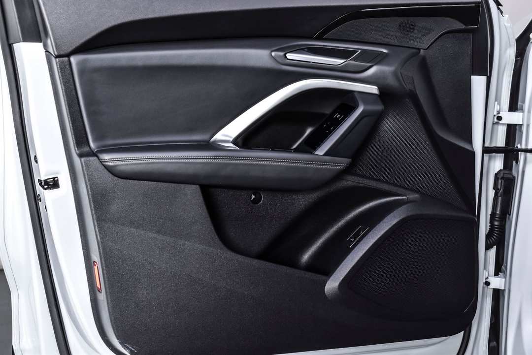2025 Audi Q5 Premium - Photo 15