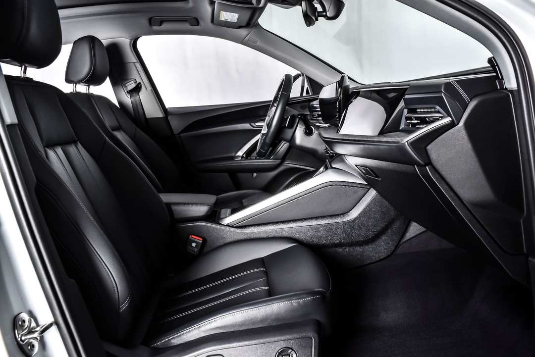 2025 Audi Q5 Premium - Photo 24