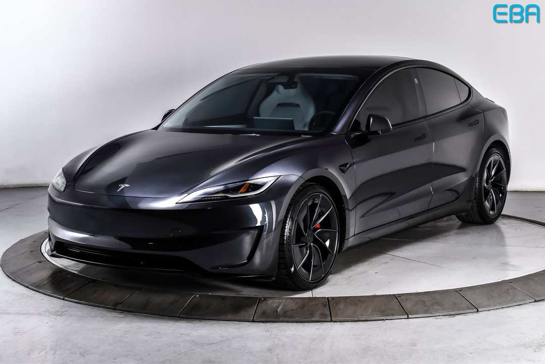 2024 Tesla Model 3 Performance - Image 2
