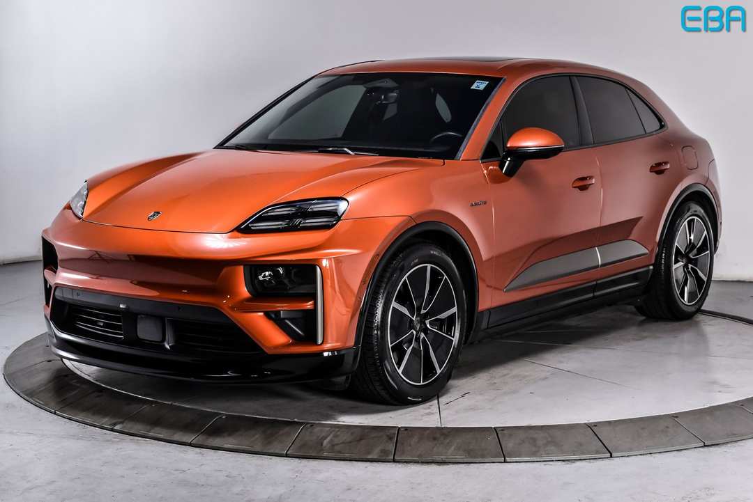 2024 Porsche Macan Turbo - Image 2