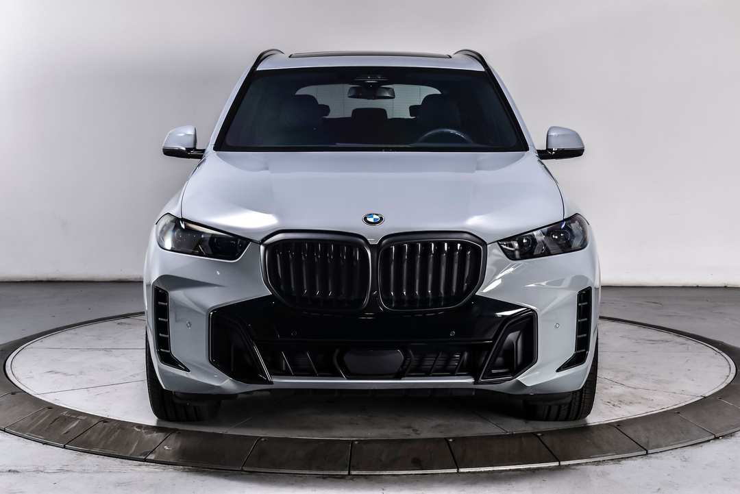 2024 BMW X5 xDrive40i - Image 3