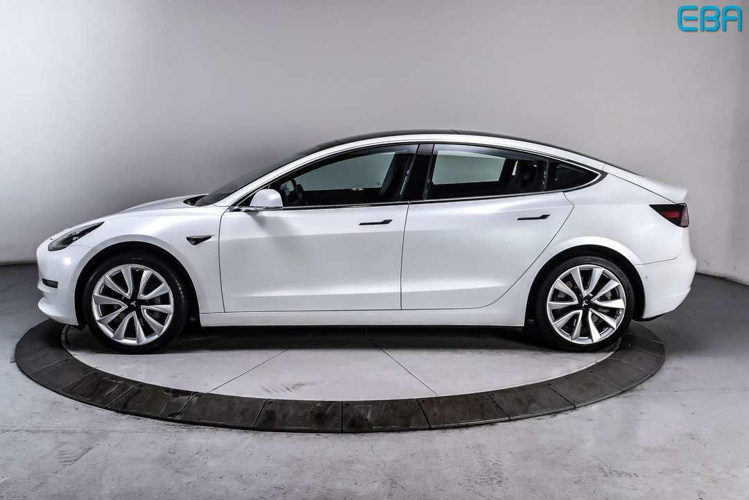 2019 Tesla Model 3 Standard Range Plus - Image 3