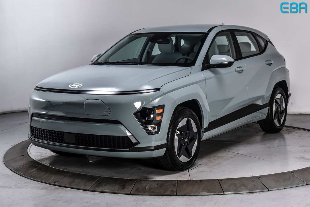 2024 Hyundai Kona SE - Image 2