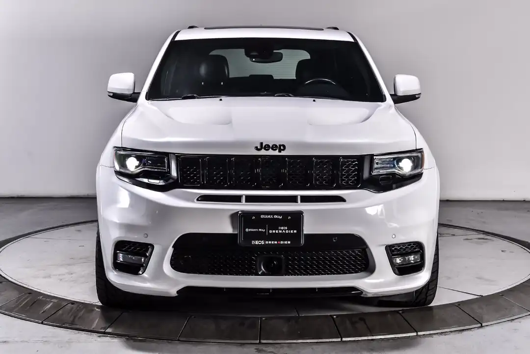 2019 Jeep Grand Cherokee SRT - Image 2