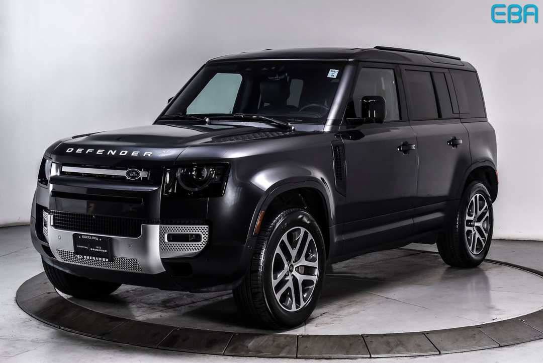 2025 Land Rover Defender 110 S - Image 2