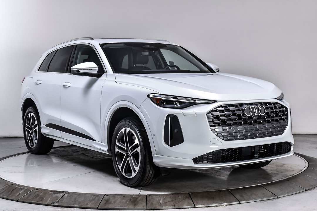 2025 Audi Q5 Premium - Photo 7