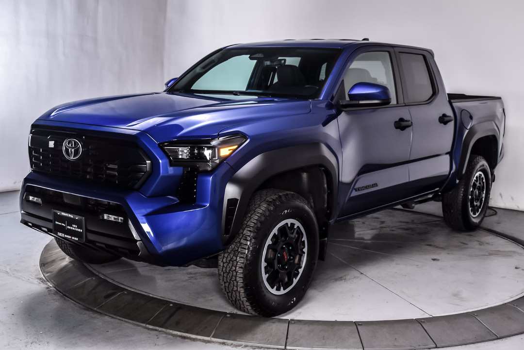 2024 Toyota Tacoma TRD OffRoad - Image 3