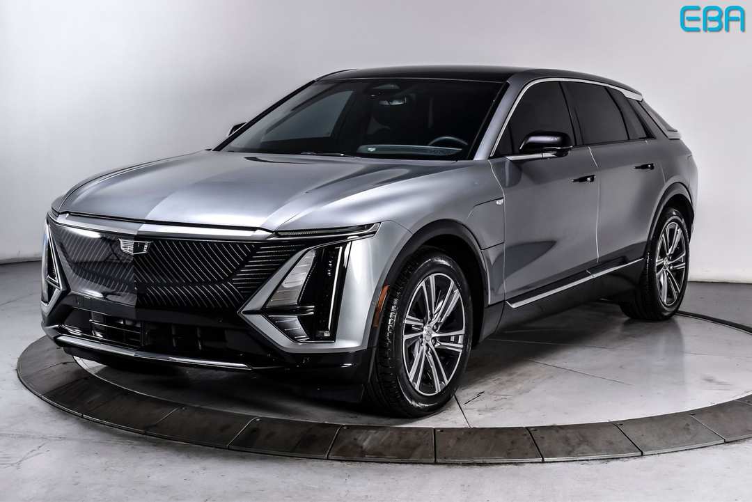 2024 Cadillac Lyriq Luxury - Image 2
