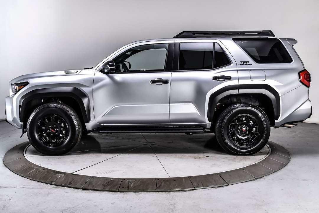 2025 Toyota 4Runner I-Force Max Hybrid TRD Off Road Premium - Image 3
