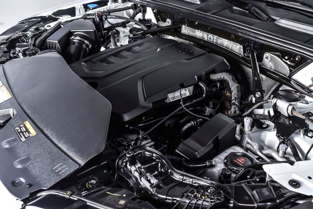 2025 Audi Q5 Premium - Photo 13