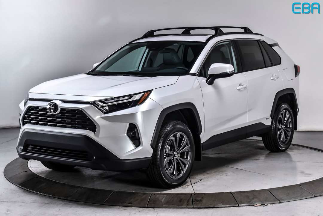 2025 Toyota Rav4 Hybrid XLE Premium - Image 2