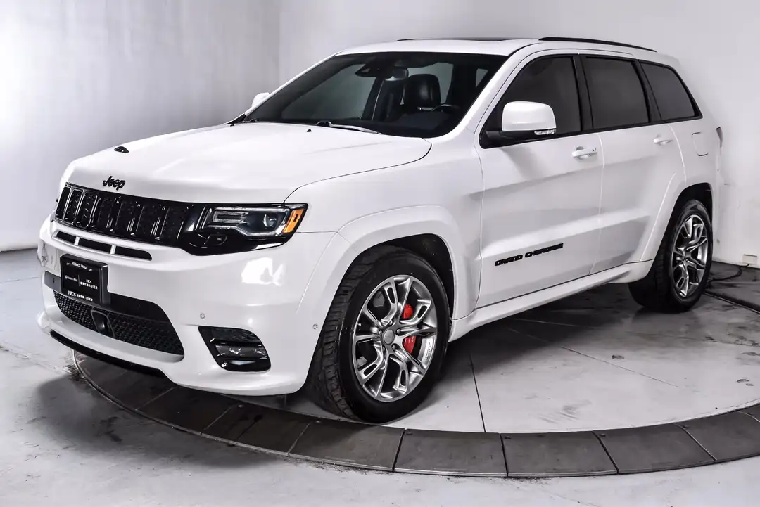 2019 Jeep Grand Cherokee SRT - Image 3