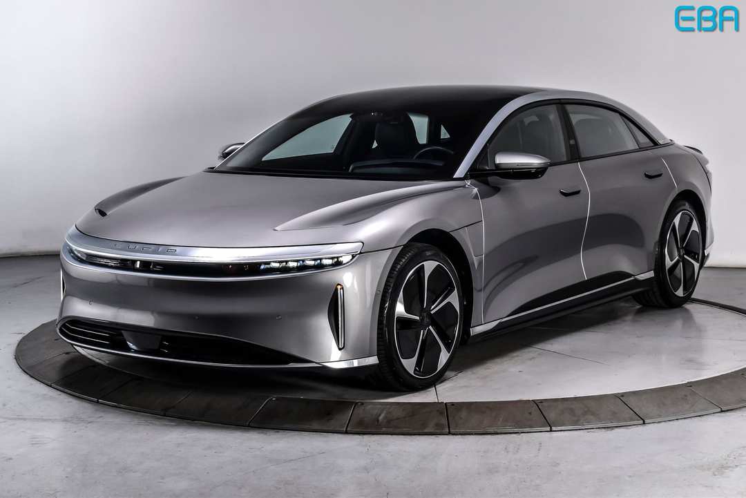 2023 Lucid Air Touring - Image 2