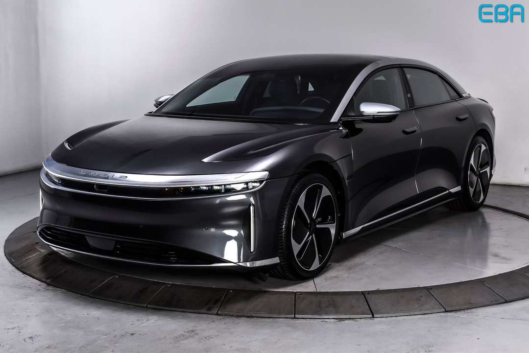 2023 Lucid Air Grand Touring - Image 2