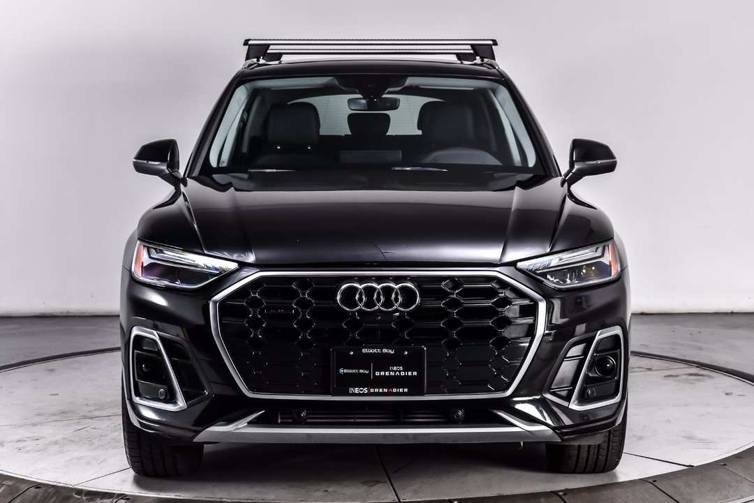 2023 Audi Q5 45 S line Premium - Image 2