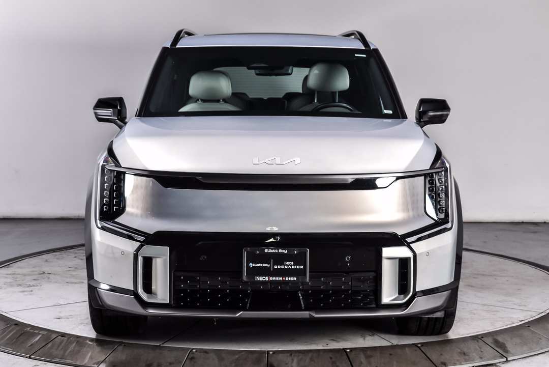 2024 Kia Ev9 GTLine - Image 2