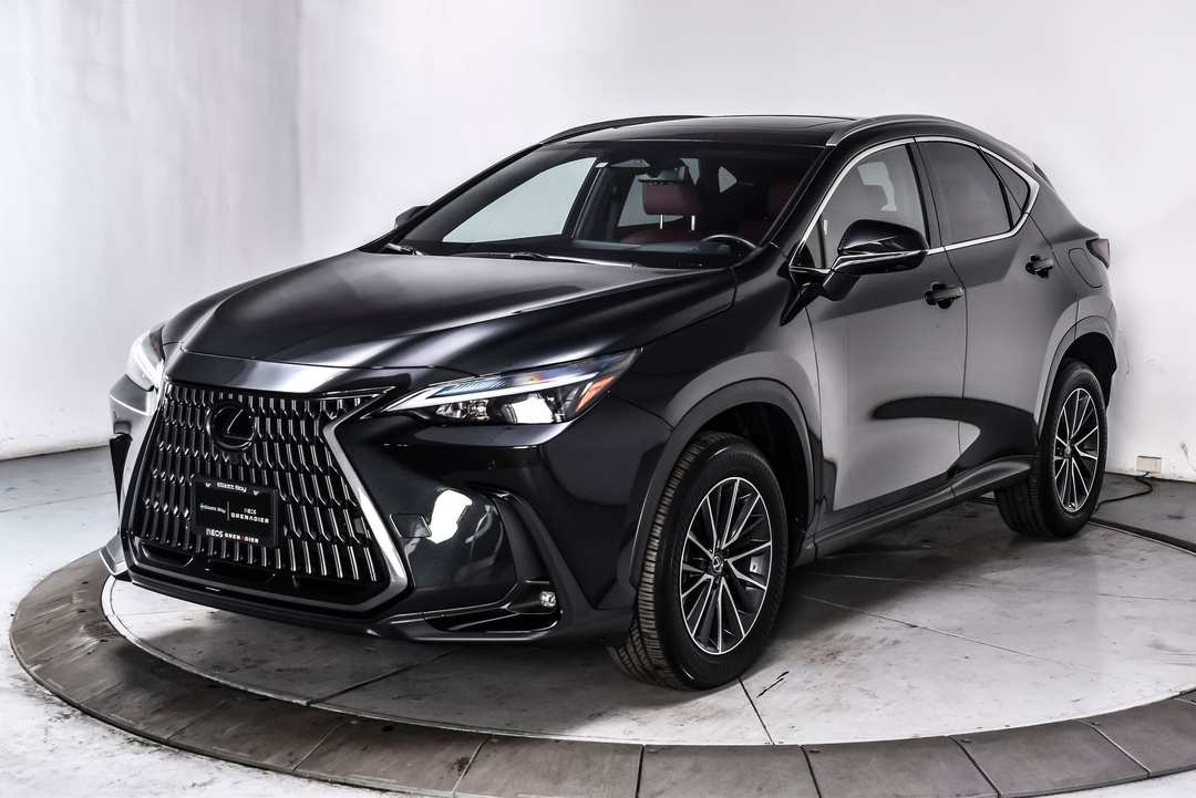 2024 Lexus NX 350h Premium - Image 3